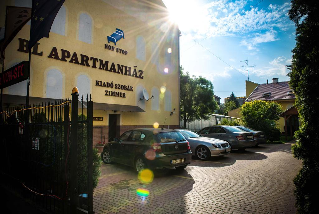 Bl Luxus Apartman Szeged Ruang foto