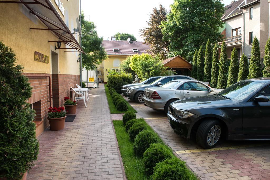 Bl Luxus Apartman Szeged Bagian luar foto